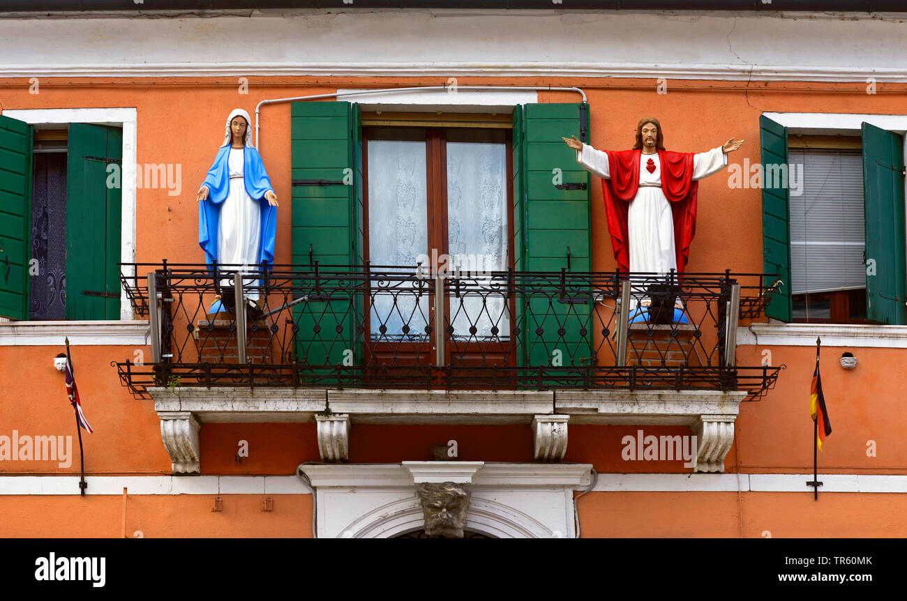 Jesus christ statue italy hires stock photography and images Alamy
