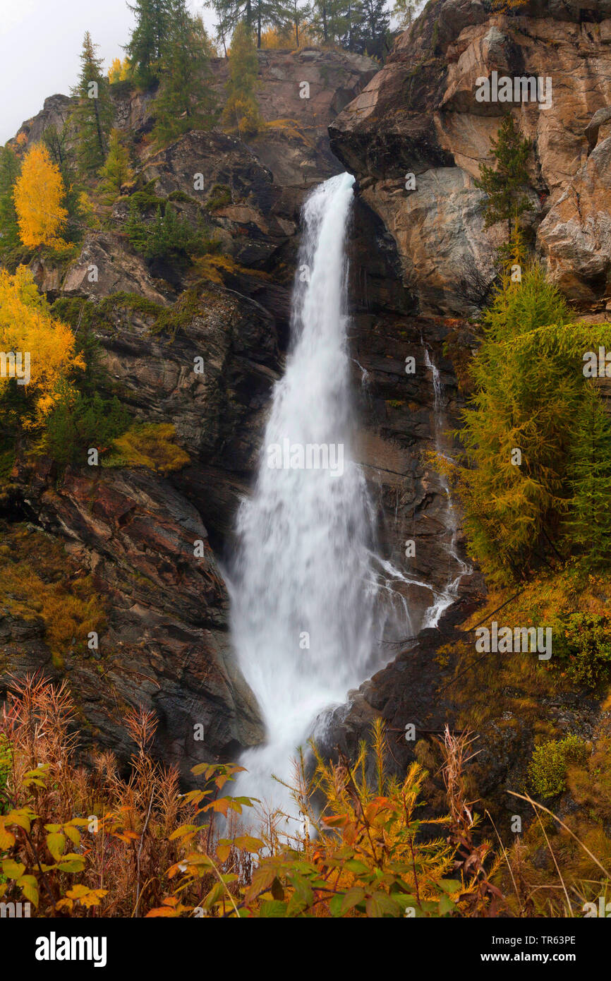 waterfall of Lillaz, Valley of Cogne, Italy, Aosta, Gran Paradiso National  Park Stock Photo - Alamy