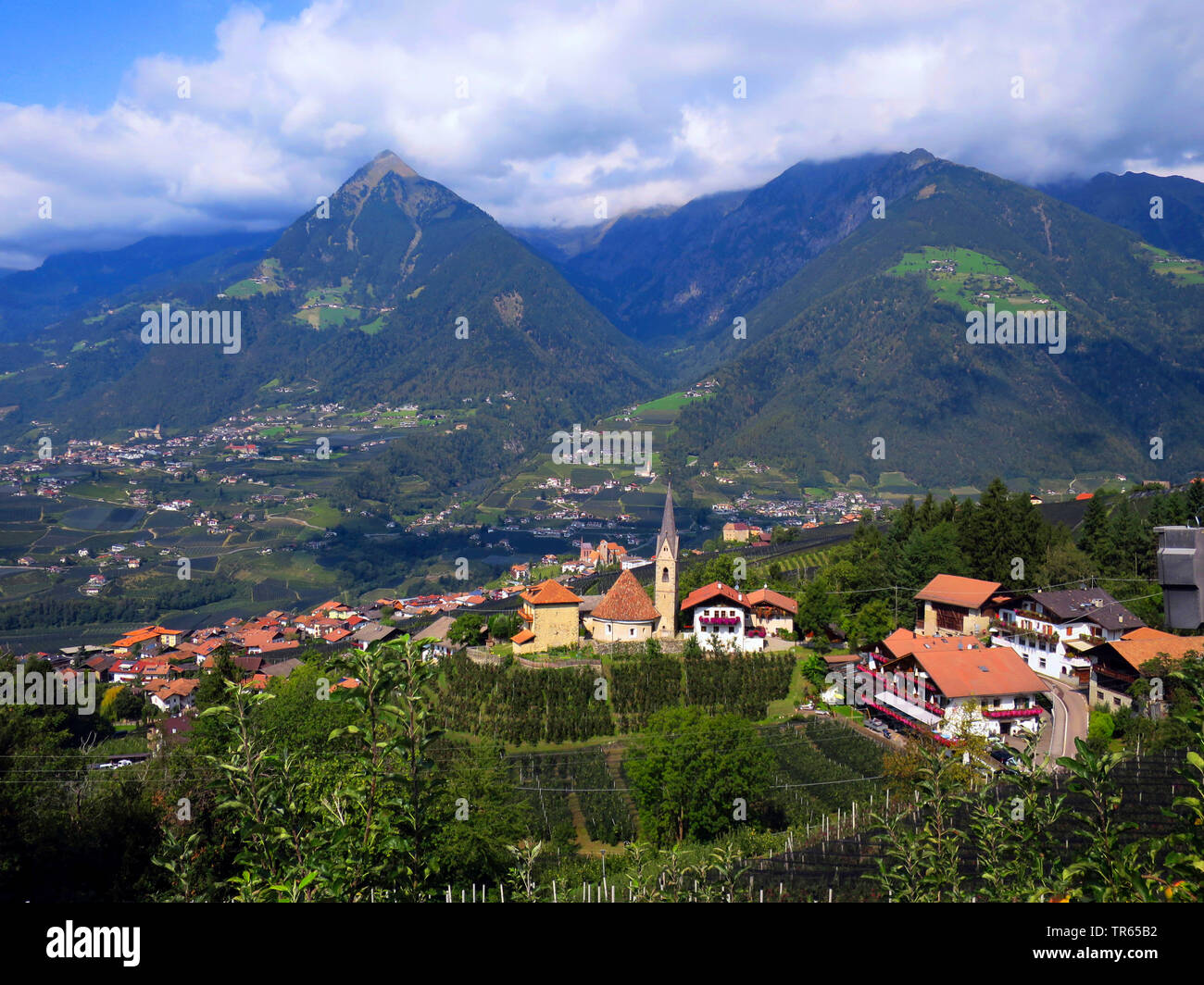 view from hiking path Schenner Waalweg to St Georgen and valley Passeiertal, Italy, South Tyrol, Meran Stock Photo