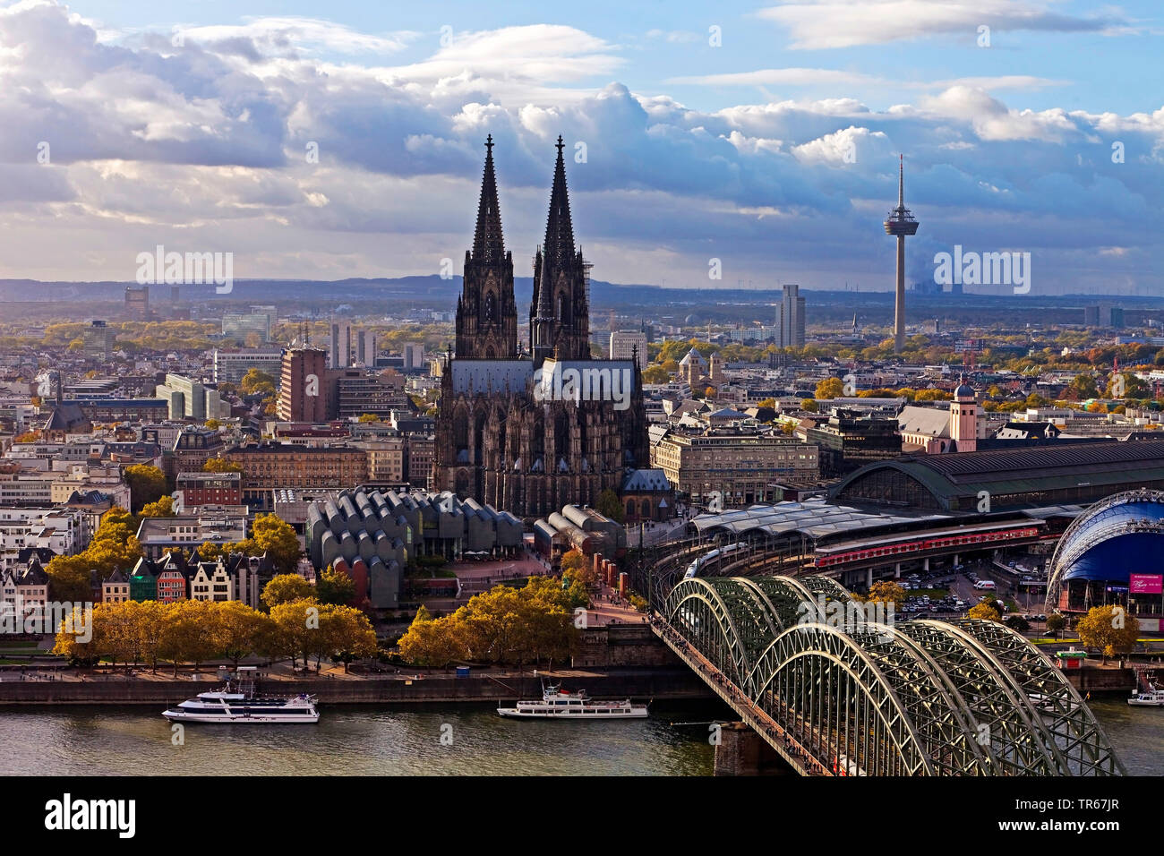 panorama of the city with Cologne Cathedral, Hohenzollern Bridge and Rhine, Germany, North Rhine-Westphalia, Rhineland, Cologne Stock Photo