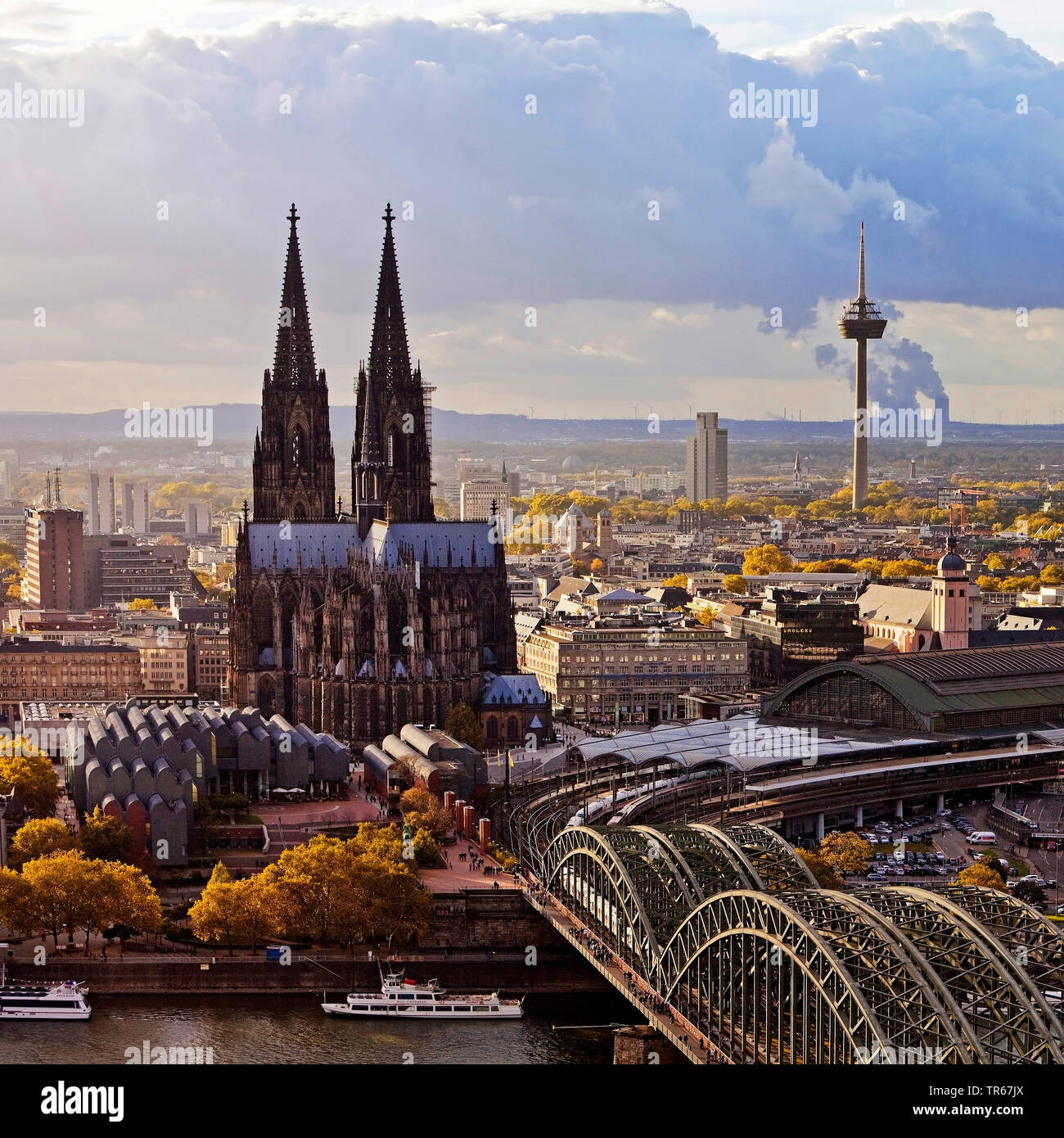 panorama of the city with Cologne Cathedral, Hohenzollern Bridge and Rhine, Germany, North Rhine-Westphalia, Rhineland, Cologne Stock Photo