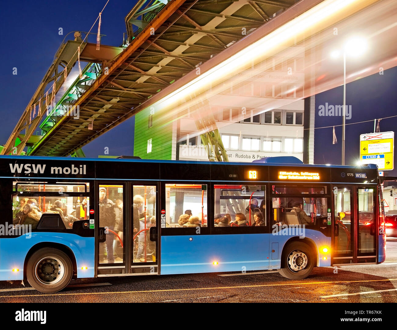 Articulated bus germany hi-res stock photography and images - Alamy