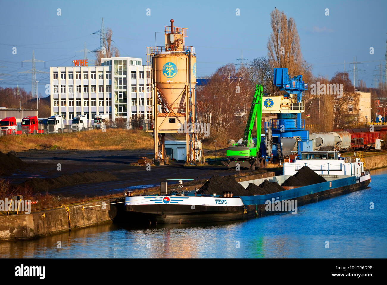 cargo ship on Rhine-Herne Canal at watergate Wanne-Eickel, Germany, North Rhine-Westphalia, Ruhr Area, Herne Stock Photo