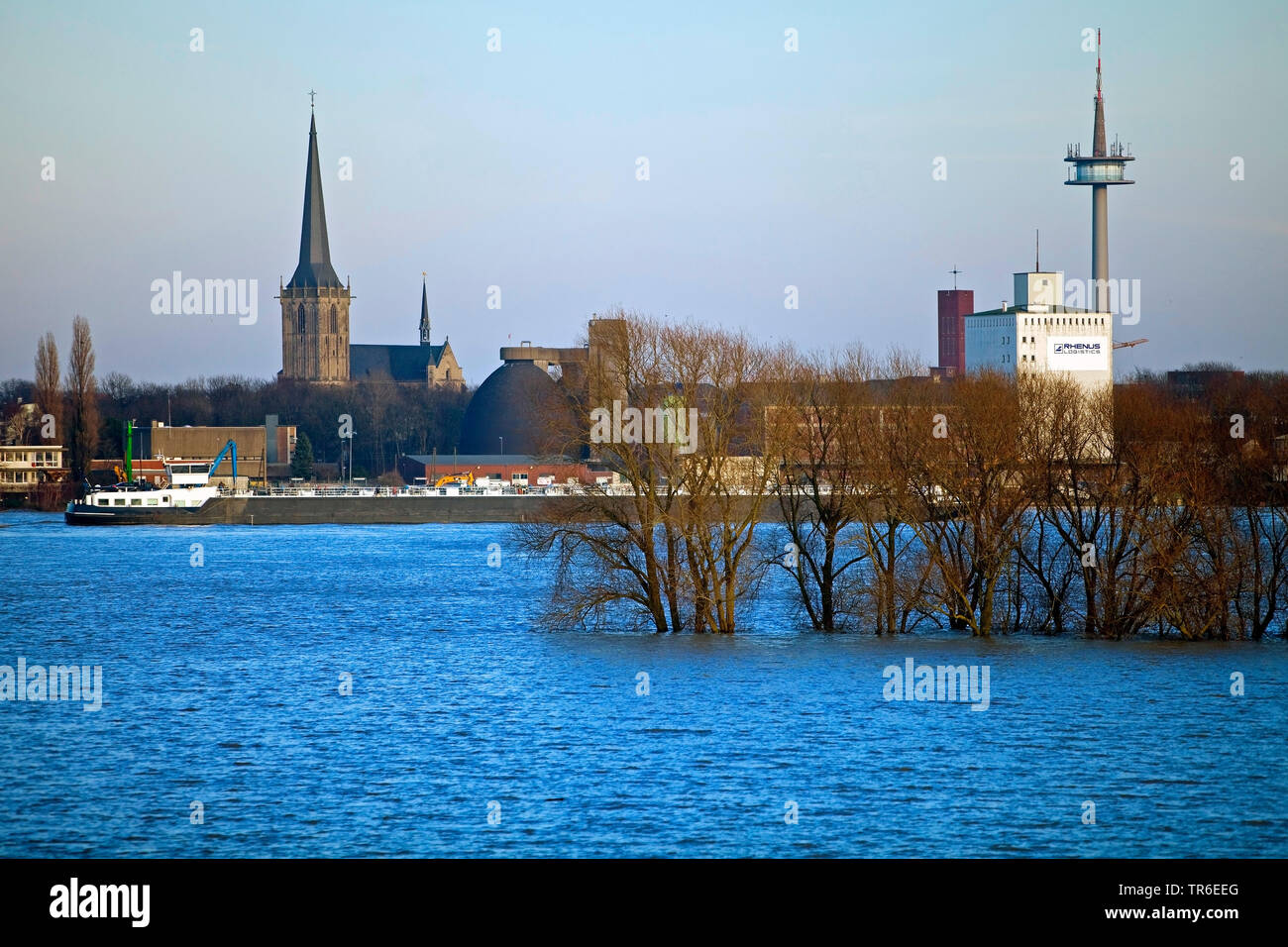 Rhine at high water, Germany, North Rhine-Westphalia, Ruhr Area, Wesel Stock Photo
