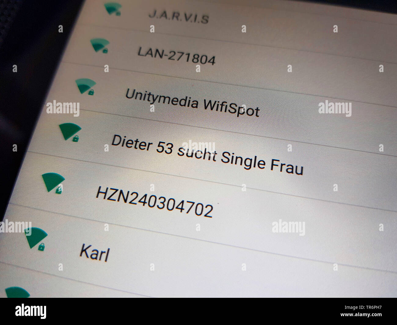 available Wi-Fi conections on a smartphone, Dieter 53 such single Frau, Dieter 53 looking for single woman Stock Photo