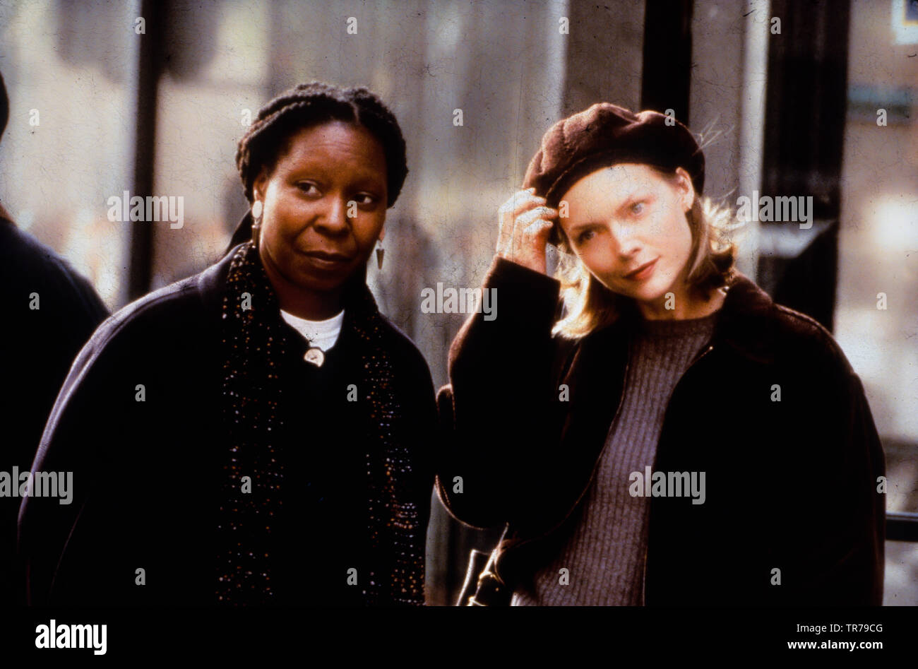 whoopi goldberg, michelle pfeiffer, the deep end of the ocean, 1999 Stock Photo
