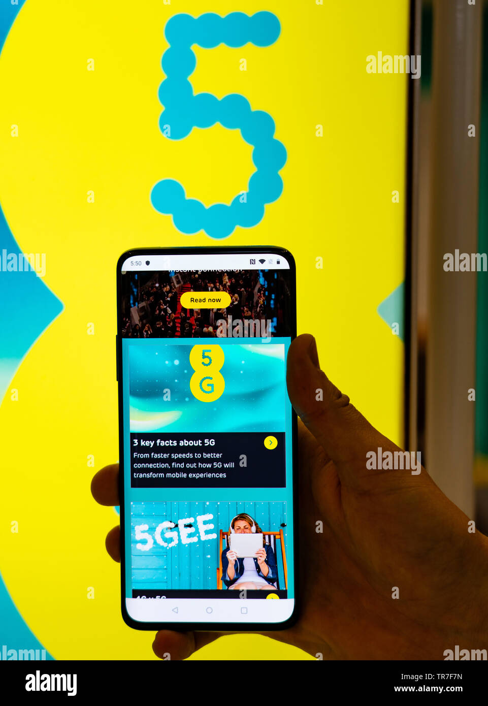 Edinburgh, Scotland, UK. 30 May, 2019. Mobile phone company EE is the first UK company to offer new 5G high speed mobile phone service. It's Edinburgh store now has  5G handsets for sale and at present users can access the high speed 5G network in a limited area in central Edinburgh. Credit: Iain Masterton/Alamy Live News Stock Photo