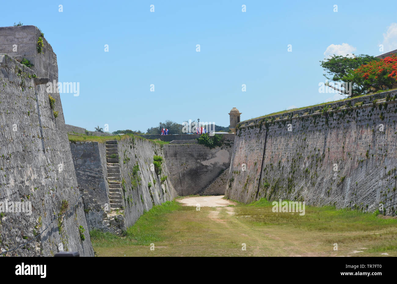 Morro Fortress in Havana Bay, an example of Spanish colonial defensive ...