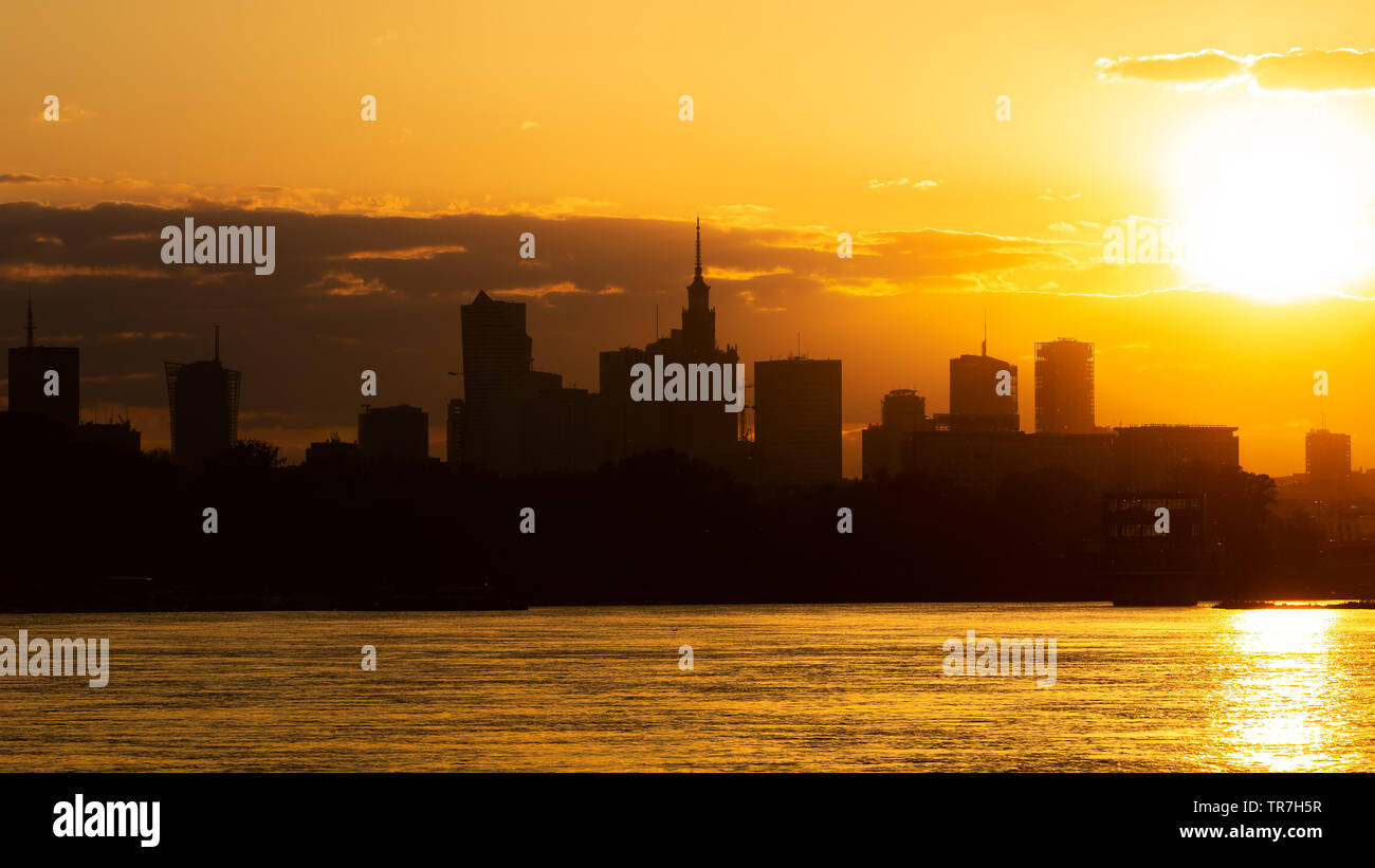 City warsaw downtown skyline silhouette hi-res stock photography and ...
