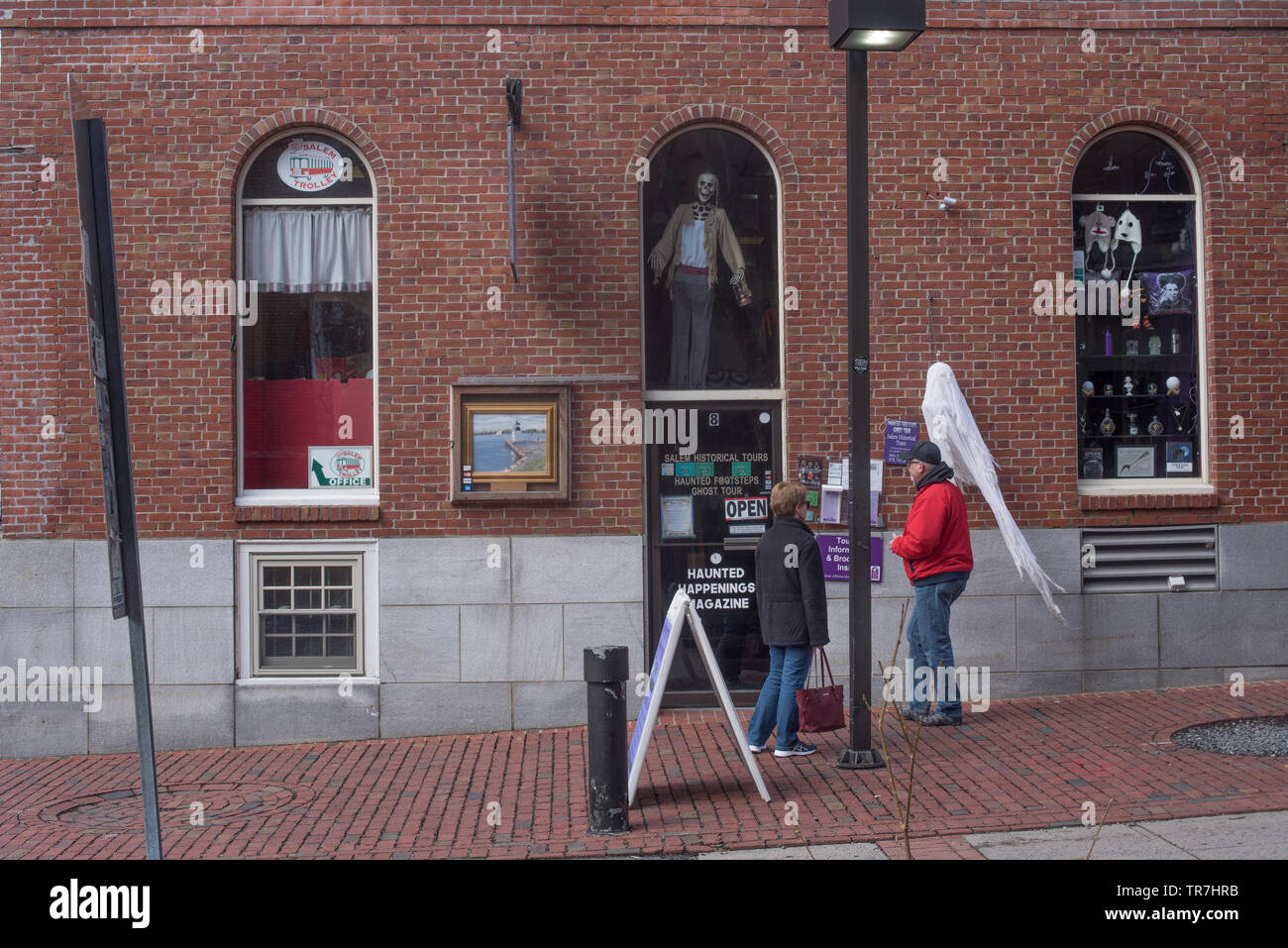 Salem street shops hi-res stock photography and images - Alamy