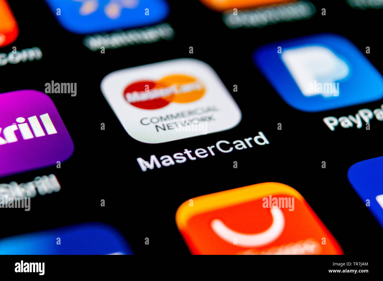 Sankt-Petersburg, September 30, 2018: MasterCard application icon on ...