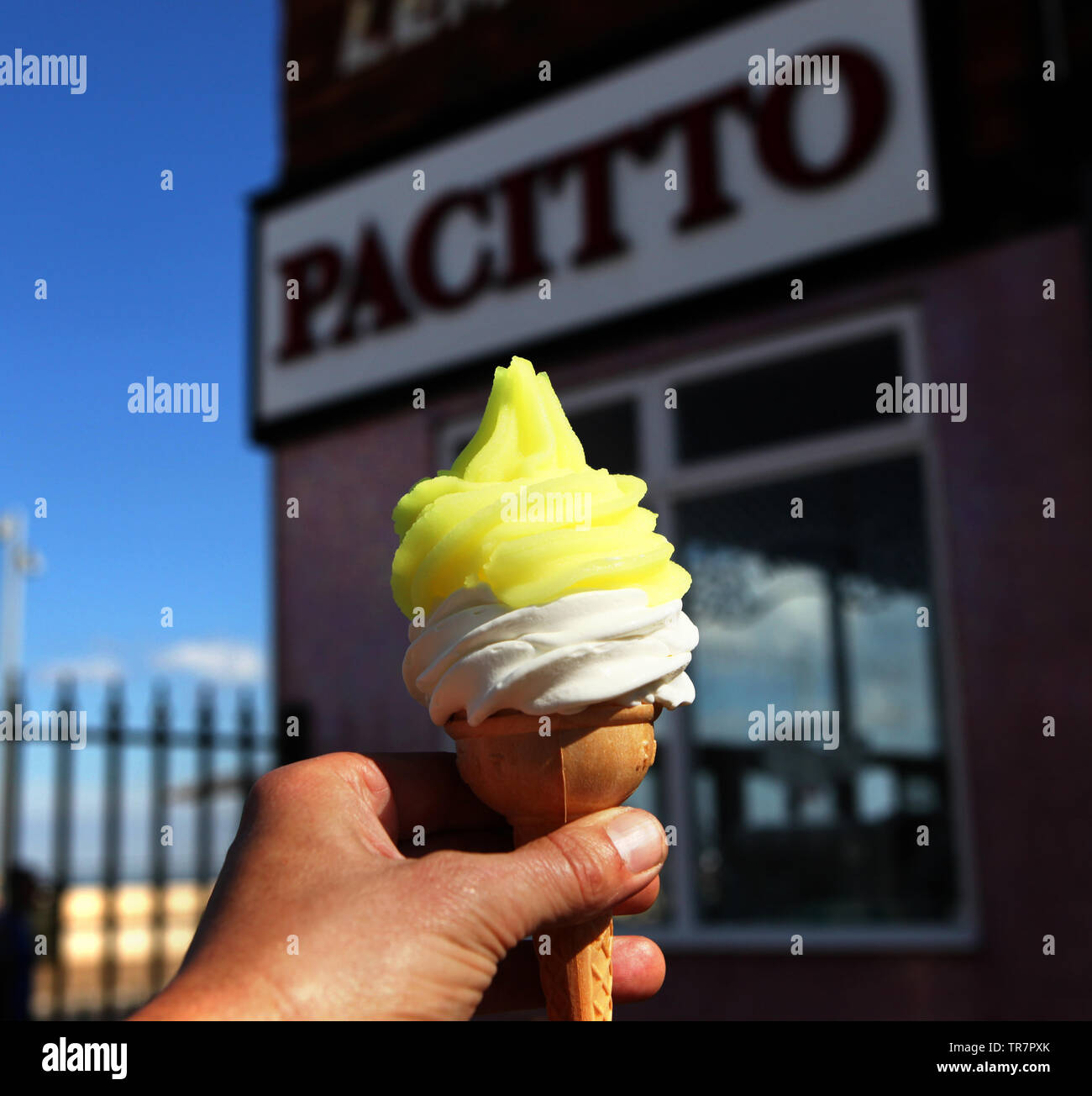 Pacitto ice cream shop redcar hires stock photography and images Alamy