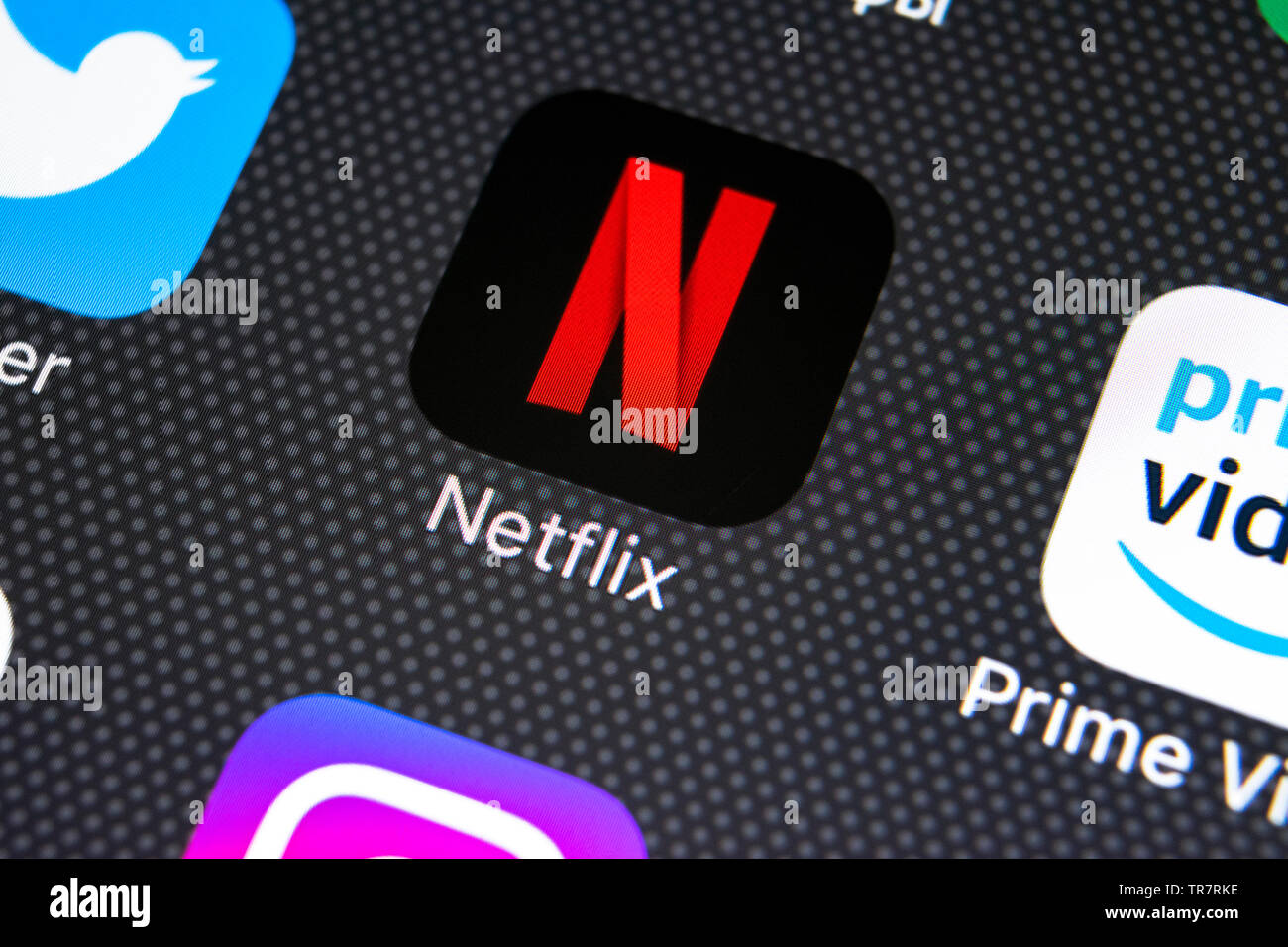 Netflix app icon hi-res stock photography and images - Alamy