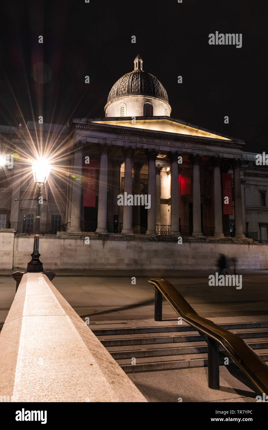London, view of Trafalgar square at night Stock Photo