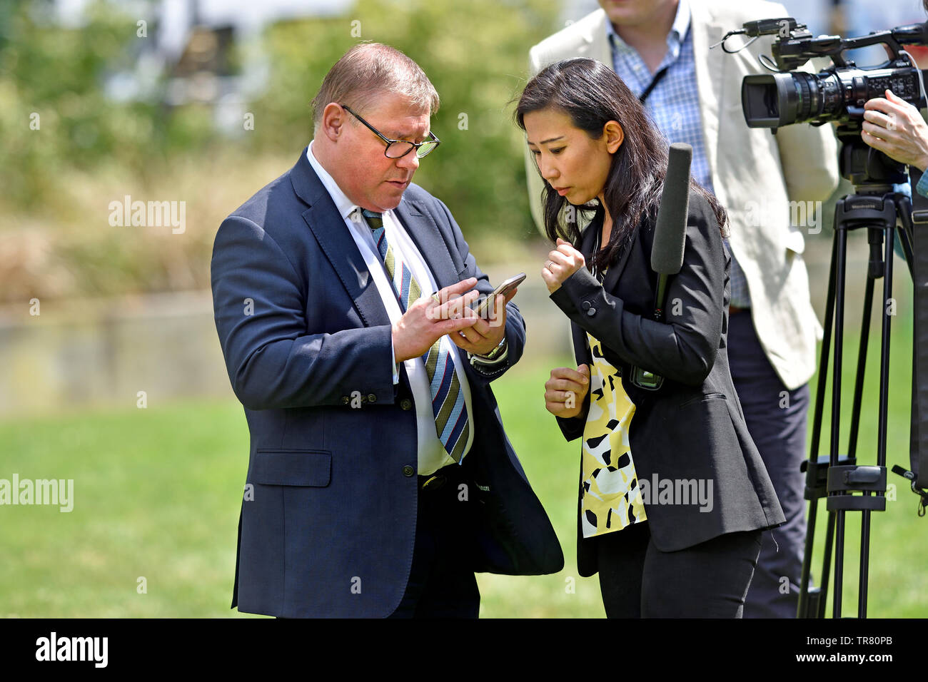 Mark Francois MP (Con: Rayleigh and Wickford) on College Green ...