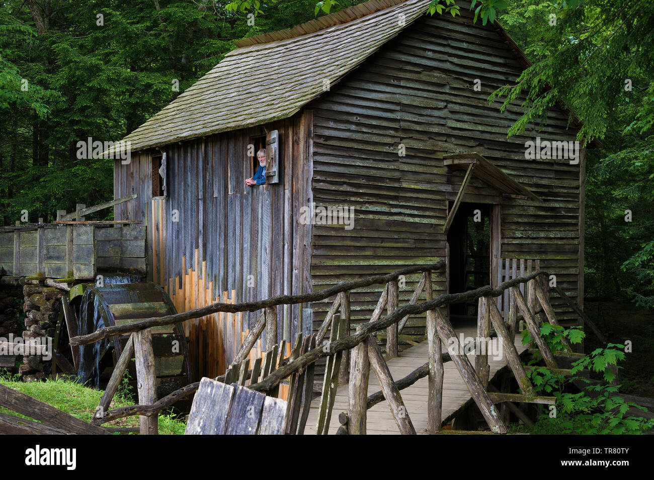 Cades Cove, Tennessee, USA -Grist Mill built by John P. Cable in the early 1870's in Cades Cove Valley in Tennessee's Great Smoky Mountains Stock Photo