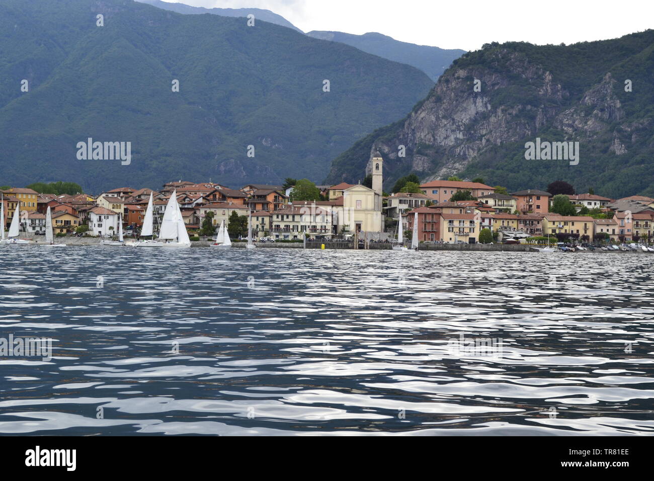 Lago Maggiore / Italien / Fluss / Aussicht / Boromäische Inseln / Isolo Madre / Tresa / Melezza Lake Maggiore / Italy / River / View / Boromean Island Stock Photo