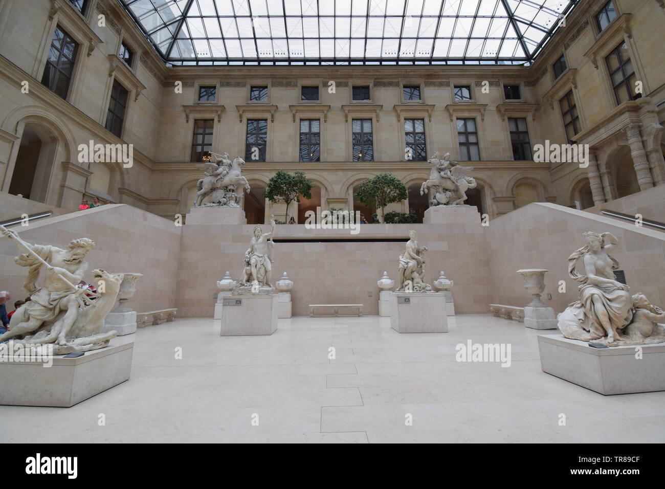 Louvre museum and art gallery hires stock photography and images Alamy