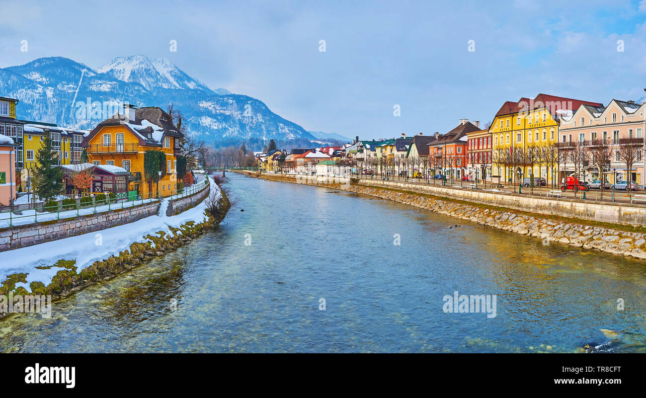 BAD ISCHL, AUSTRIA - FEBRUARY 20, 2019: Observe the city on banks of Traun river with snowy Mount Katrin on background, on February 20 in Bad Ischl. Stock Photo