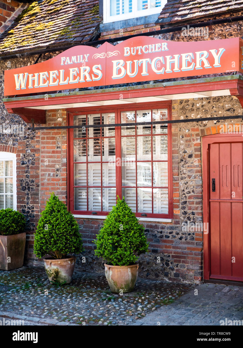 Family Butcher, Wheelers Butchery, Hamblden, Buckinghamshire, England, UK, GB. Stock Photo