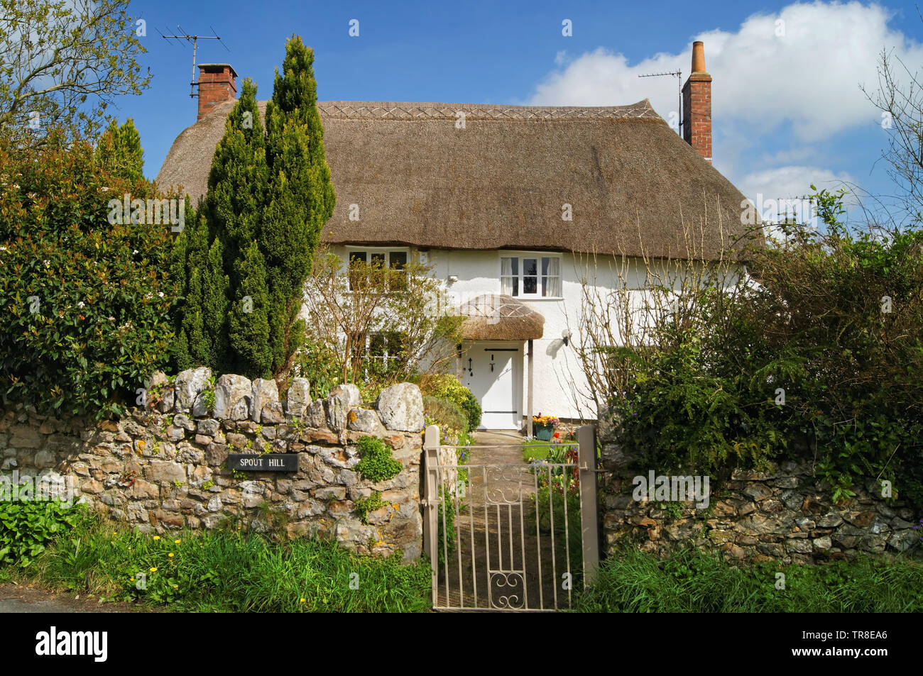 Kilmington cottage hires stock photography and images Alamy