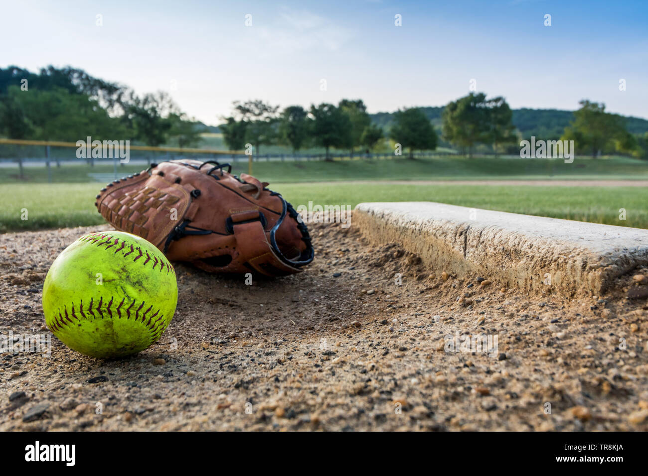 Mound of rubber hires stock photography and images Alamy