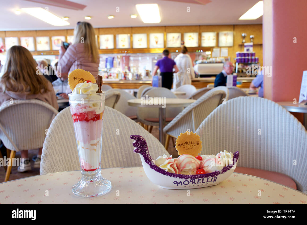 Knickerbocker glory hires stock photography and images Alamy