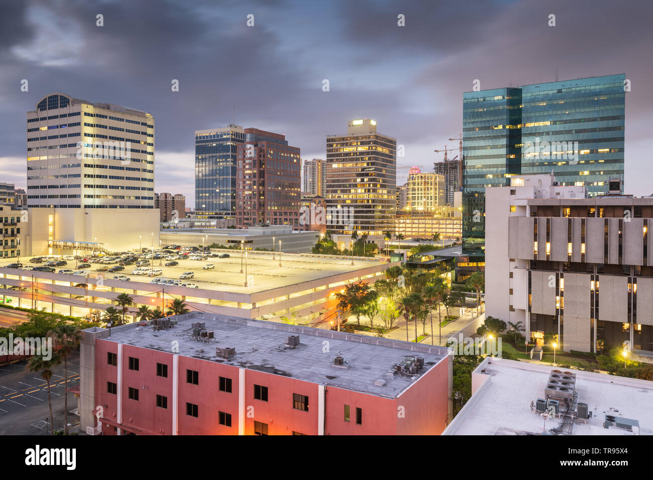 Ft. Lauderdale, Florida, USA downtown cityscape at dusk Stock Photo - Alamy