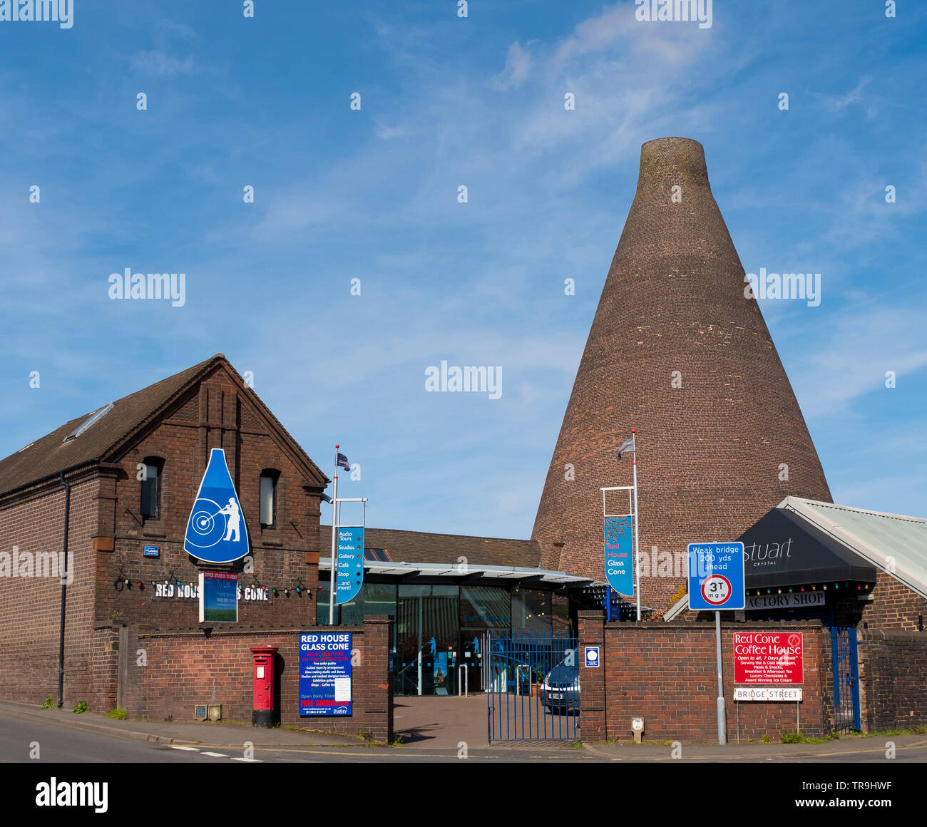 The Red House Glass Cone, Stourbridge, West Midlands, England, Europe