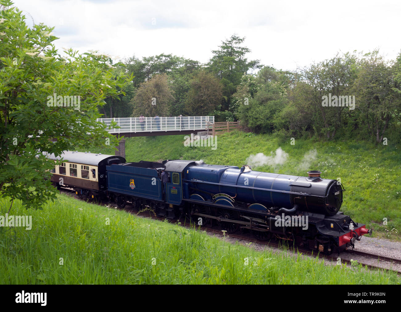 GWR King Class No.6023 'King Edward II' on the Gloucestershire Warwickshire Railway, Gloucestershire, UK Stock Photo