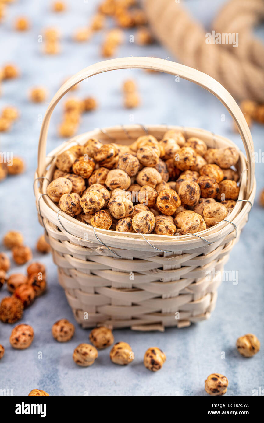 healthy-and-tasty-roasted-chickpeas-leblebi-snack-with-different