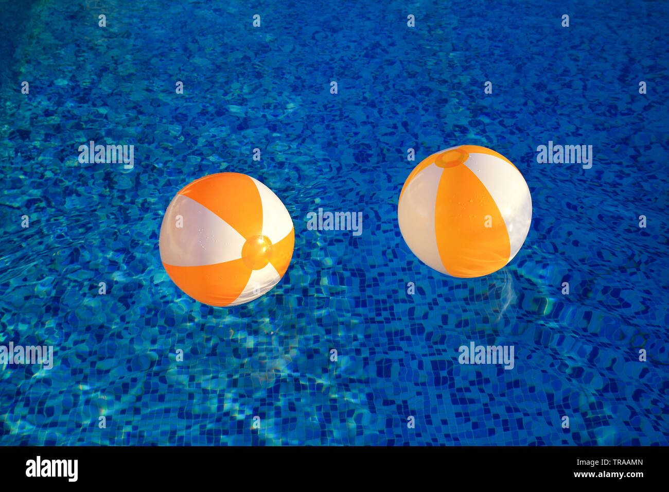 floating sphere toy