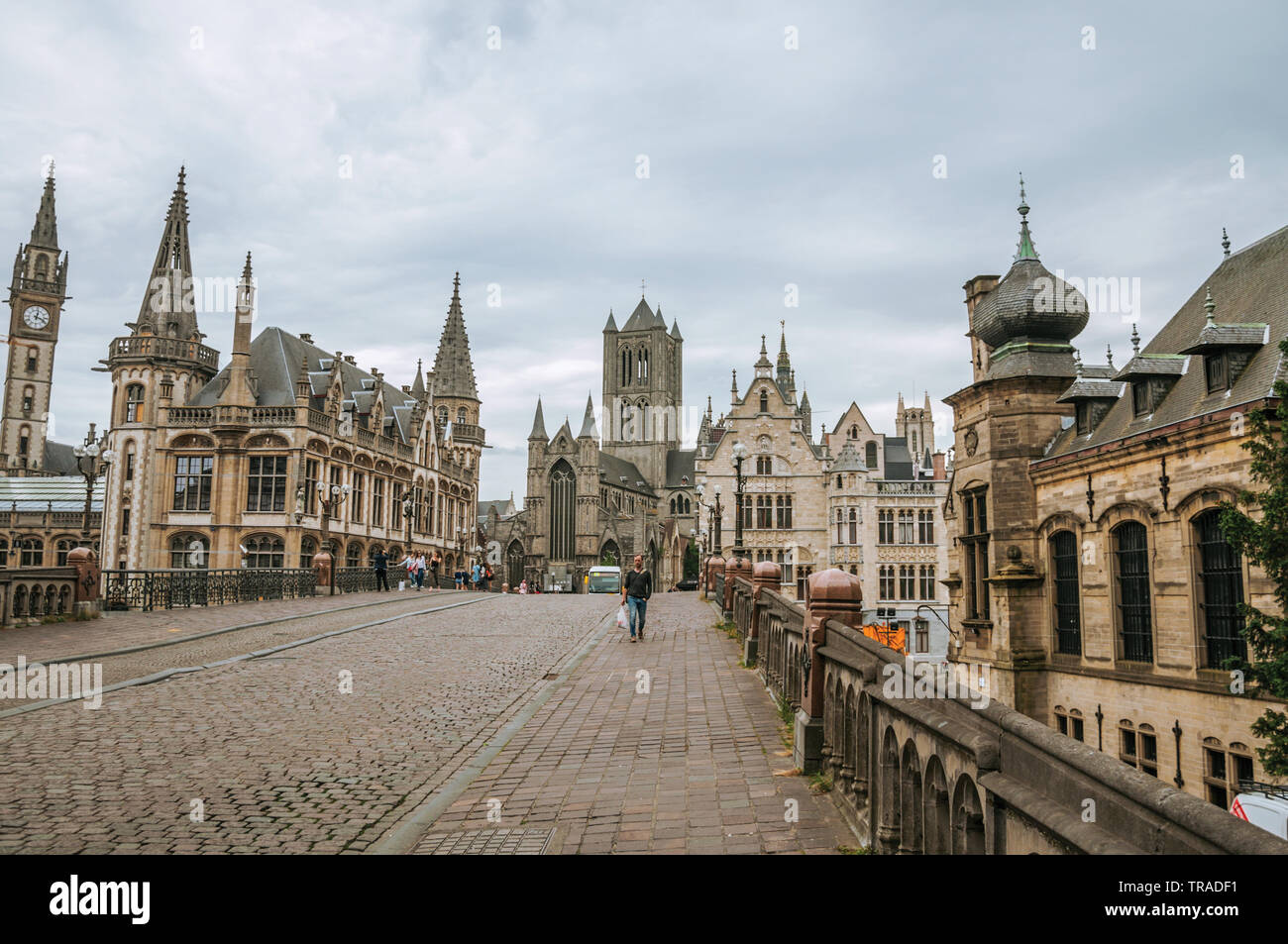 Gothic buildings hires stock photography and images Alamy