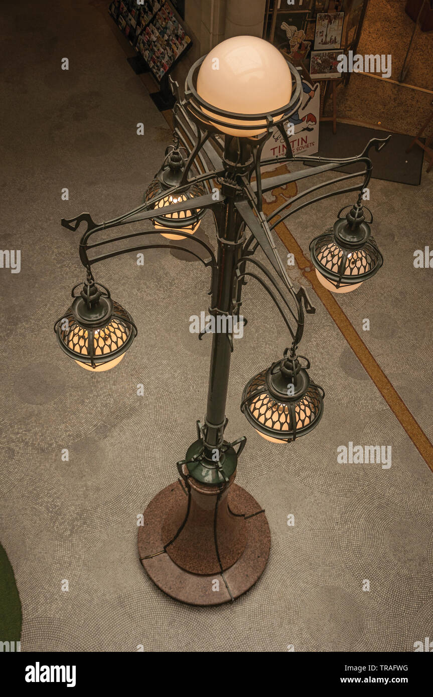 Art Nouveau lamp and mosaic floor in an old building, at Brussels. Vibrant  and friendly city and capital of Belgium Stock Photo - Alamy