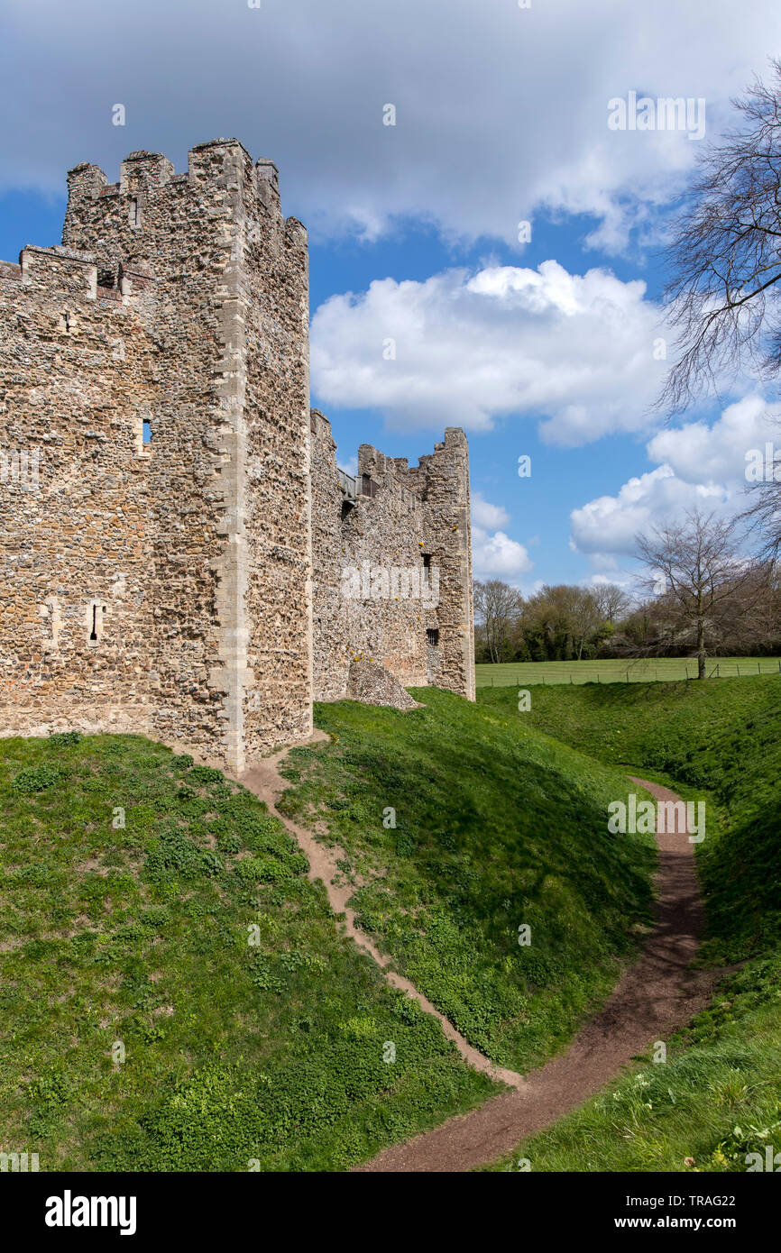 Framlingham Castle is a castle in the market town of Framlingham in Suffolk in England. An early motte and bailey or ringwork Norman castle was built Stock Photo