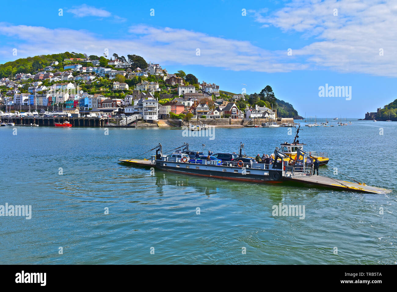The Dartmouth Lower Ferry leaves Dartmouth,crossing the tidal river