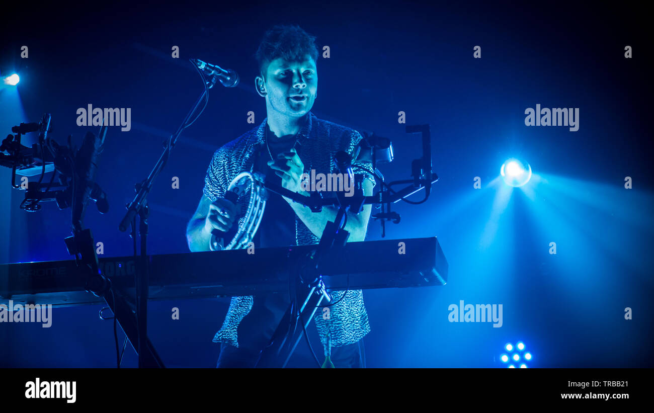 Don broco bassist hi-res stock photography and images - Alamy