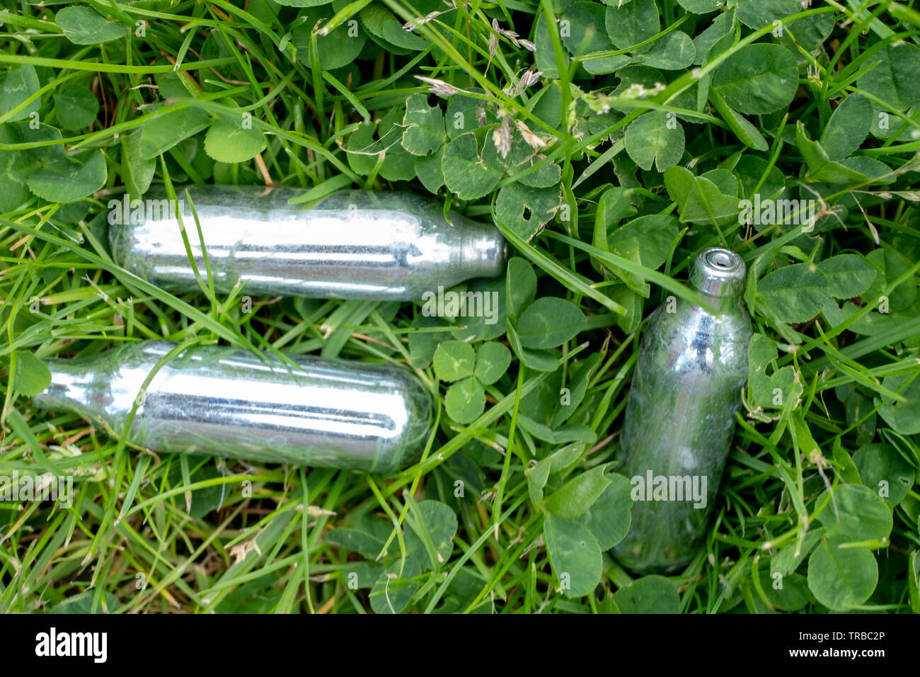 Pile of nitrous oxide canisters hires stock photography and images Alamy