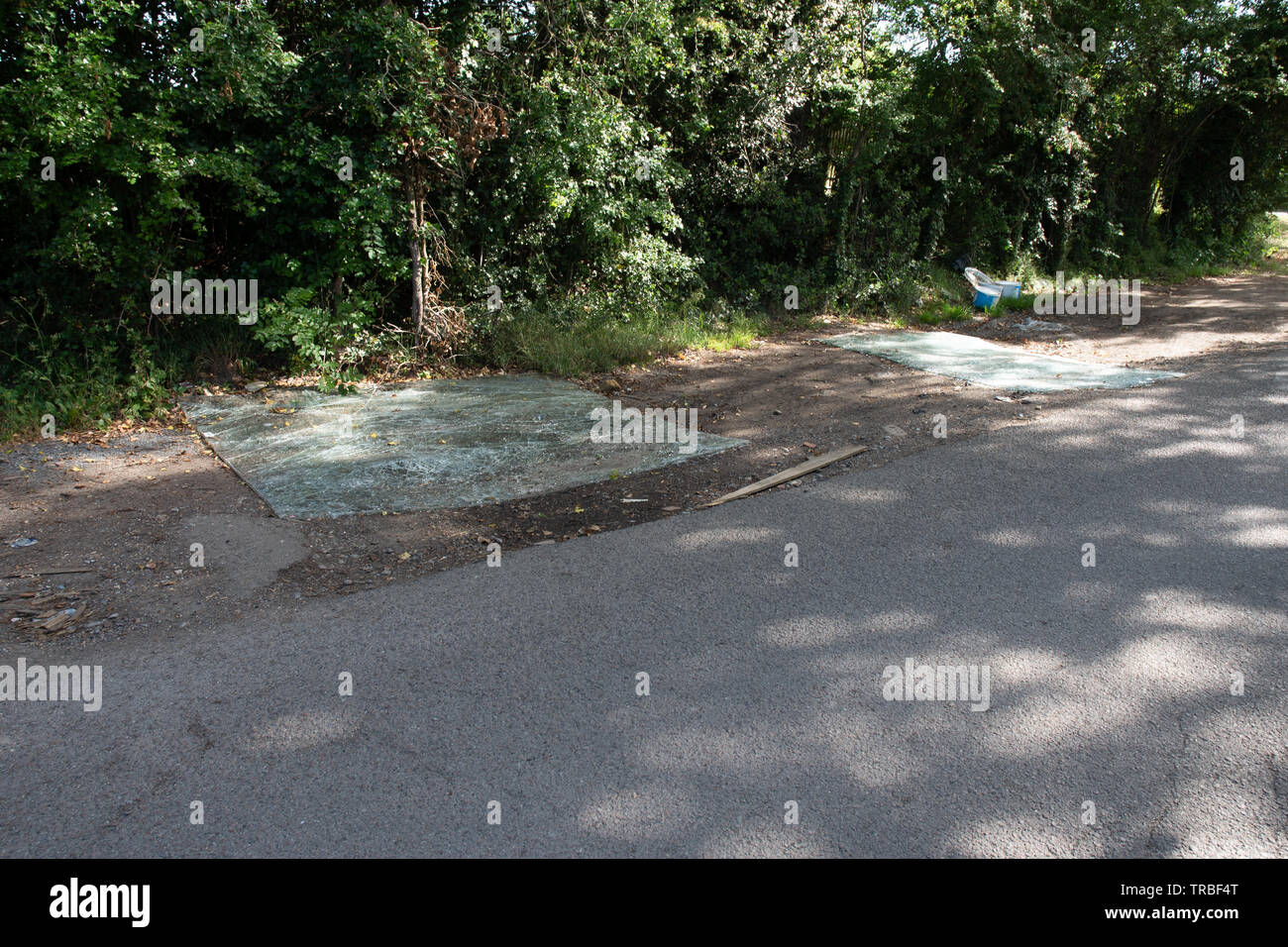 fly-tipping in Buckinghamshire Stock Photo - Alamy