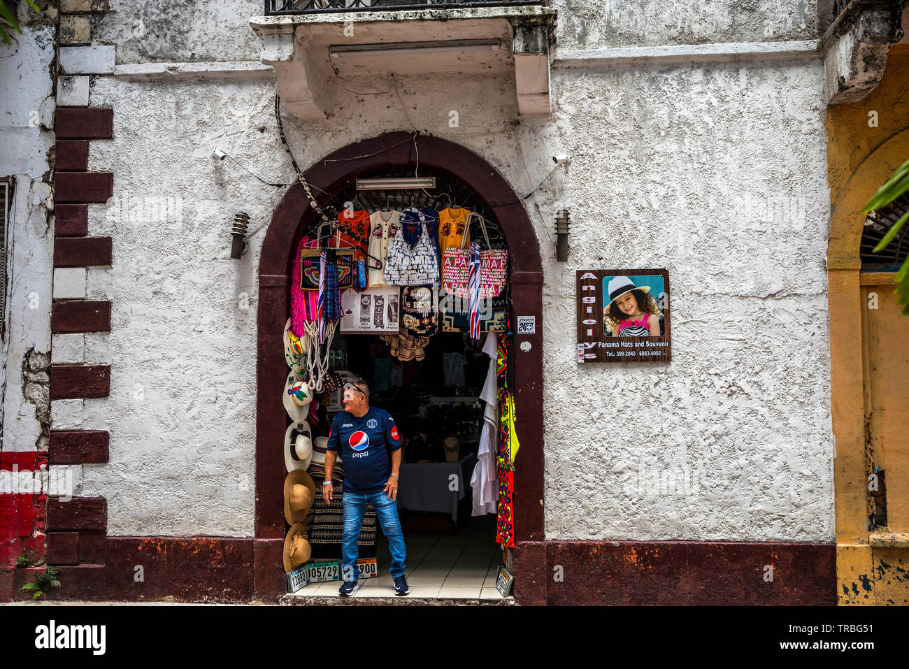 Souvenir shop in Panama City Casco Viejo Stock Photo Alamy