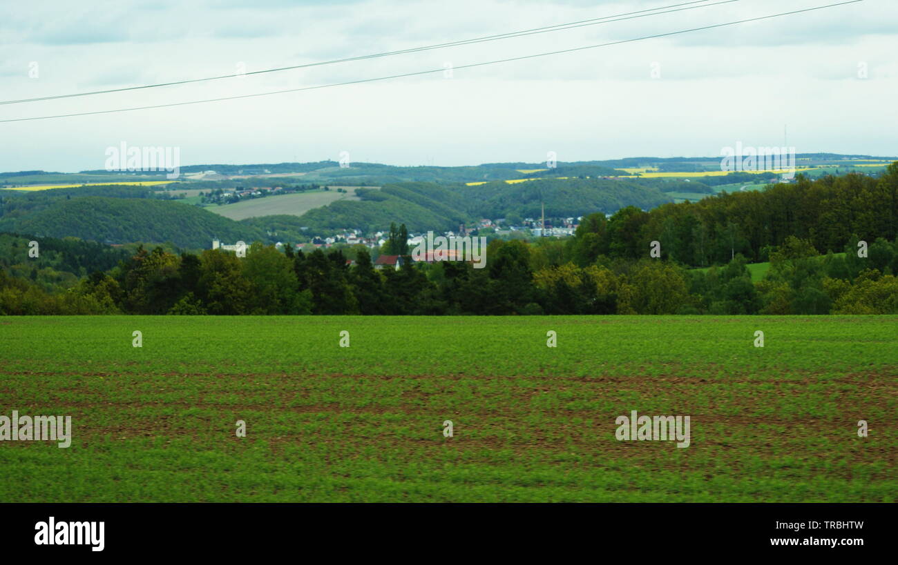 Mountains valley background hi-res stock photography and images - Alamy