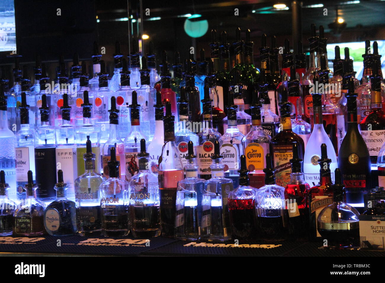 fully stocked bar Stock Photo Alamy