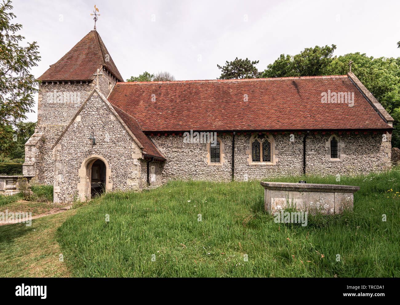 East dean all saints church hires stock photography and images Alamy