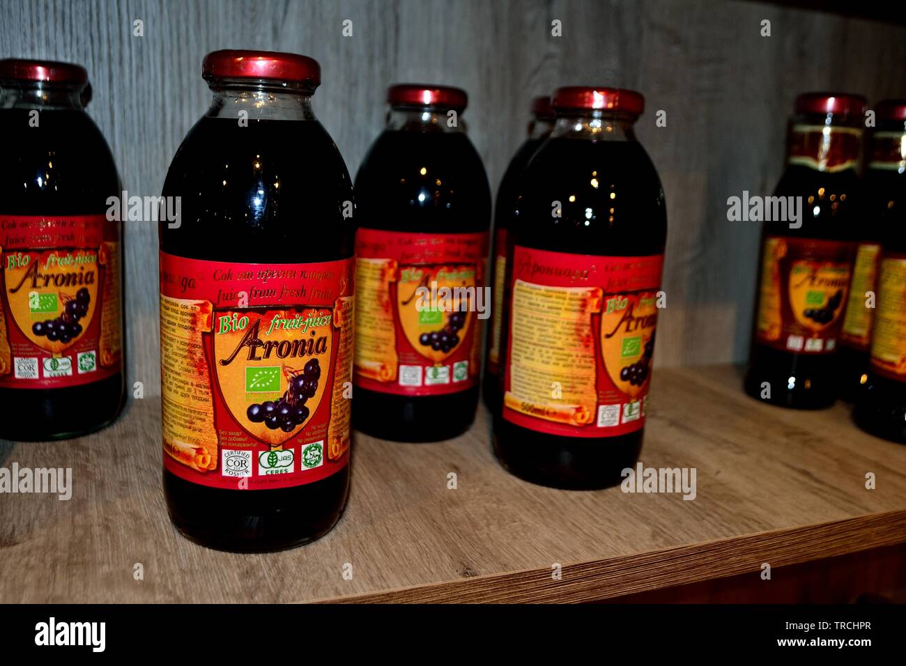 Aronia juice Research institute for Roses and Medicinal plants in