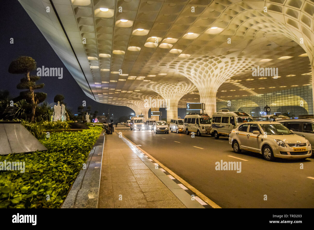 Beautiful exteriors of Mumbai International airport during ...