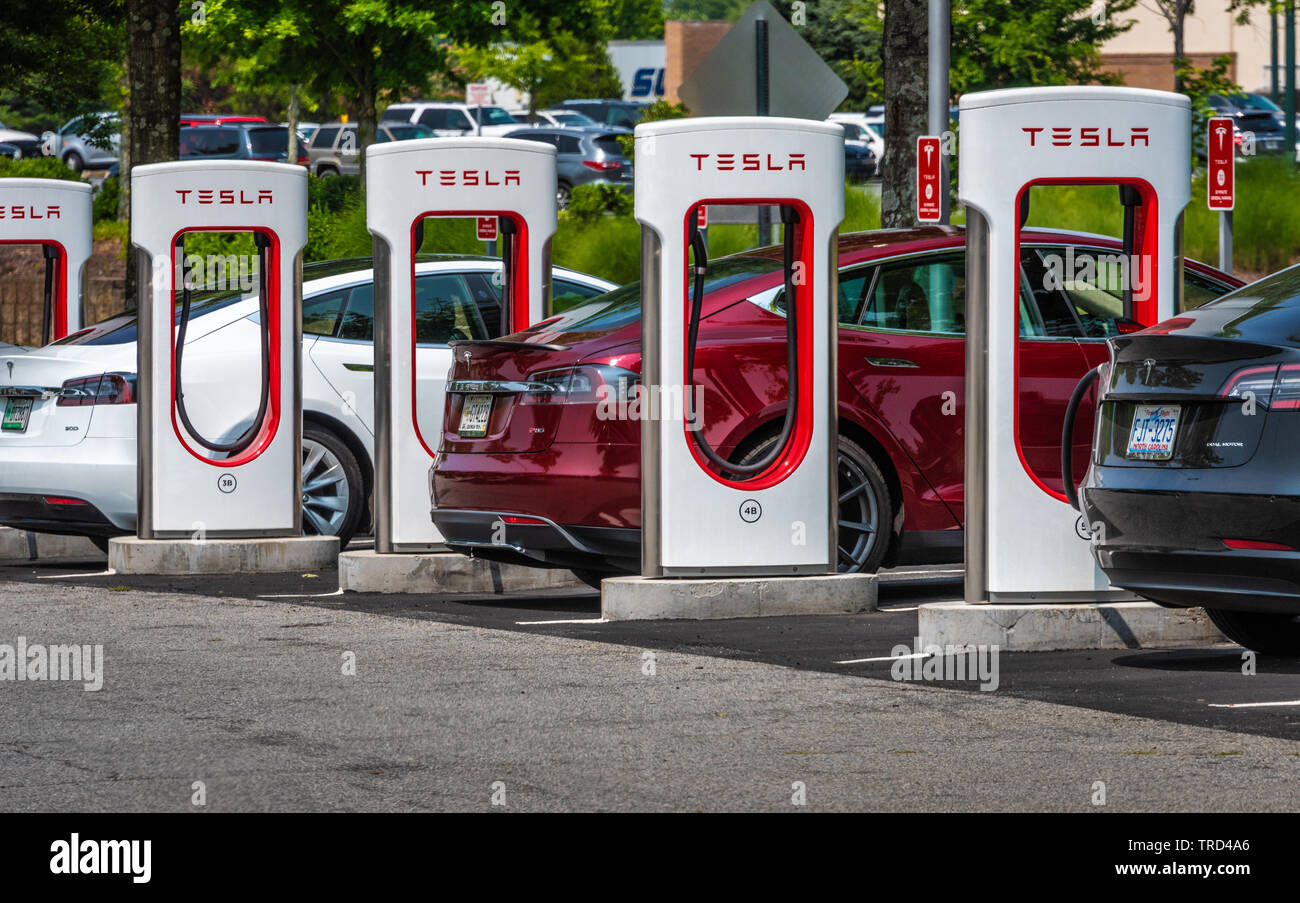 Tesla hires stock photography and images Alamy