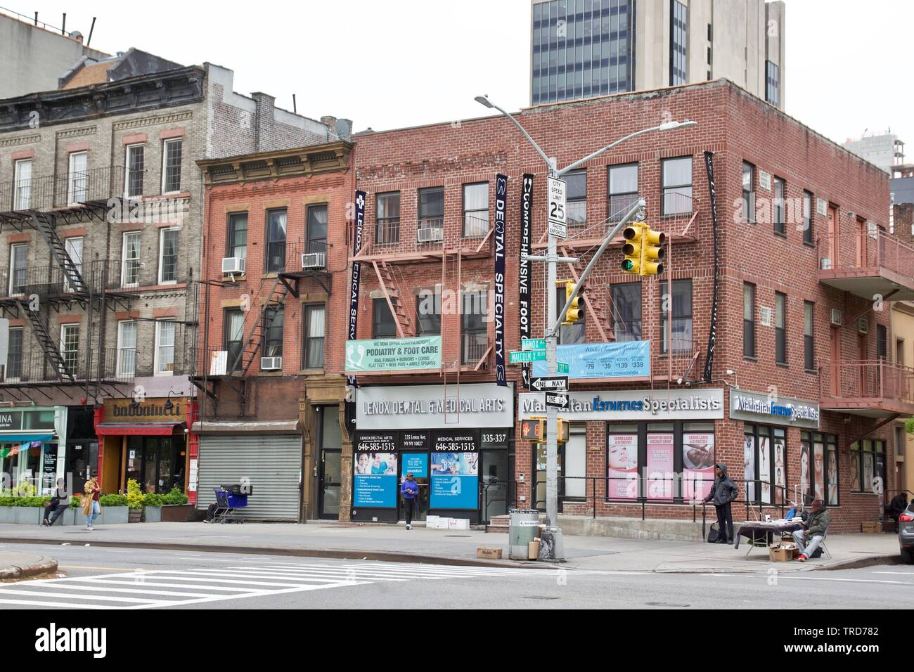 Lenox ave harlem hires stock photography and images Alamy