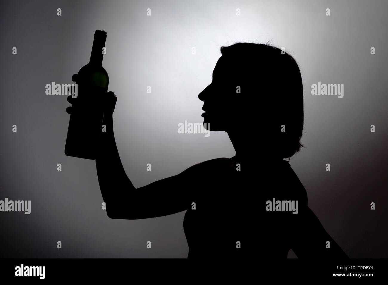 Black headshot silhouette hi-res stock photography and images - Alamy