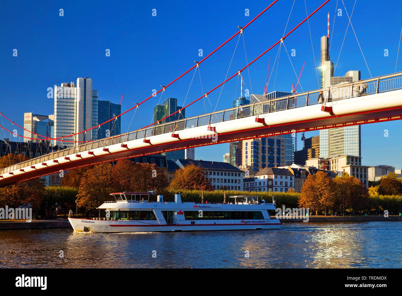 Bridge [river crossing] stream hi-res stock photography and images - Alamy