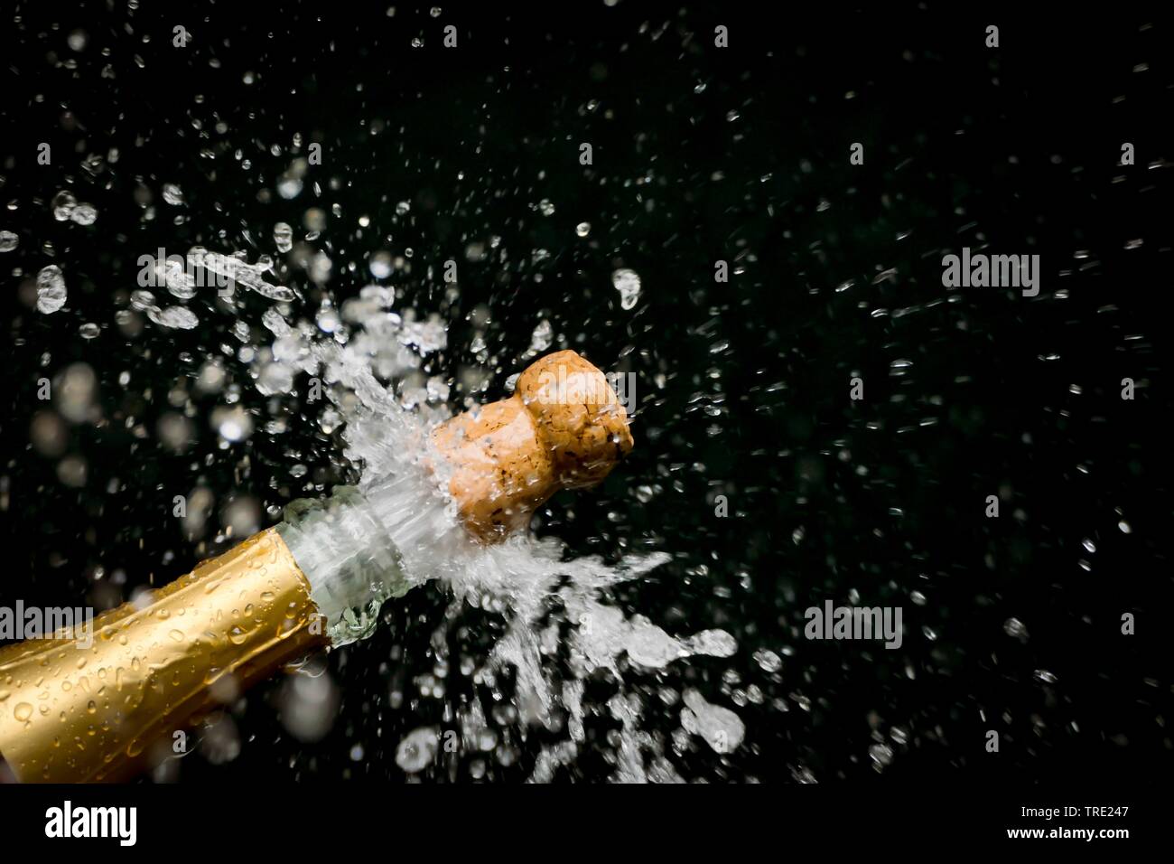 Popping Corks Stock Photos & Popping Corks Stock Images Alamy